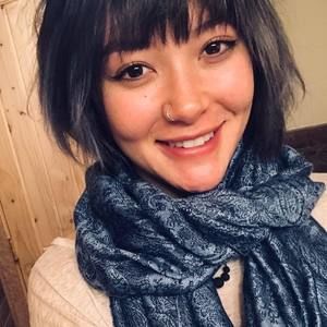 Meet your Posher, Amalia